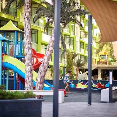 Onix & Pool 44 شقة